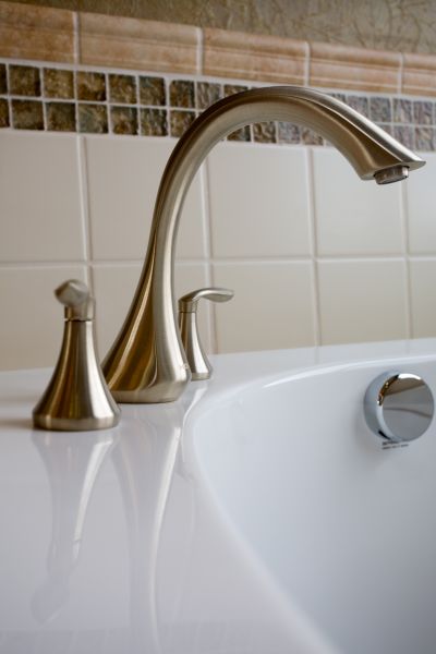 Bathtub Faucet Repair in Madera