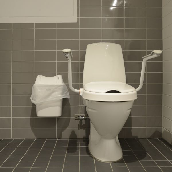 Commercial Toilet Repair in Madera